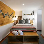 Casa de hóspedes 19 Tile Ceramic Concept - By Unlock