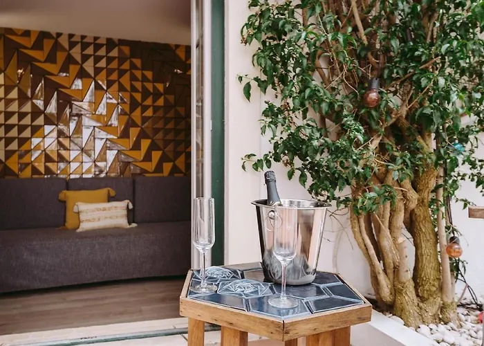 19 Tile Ceramic Concept - By Unlock קלדס דה ריינה