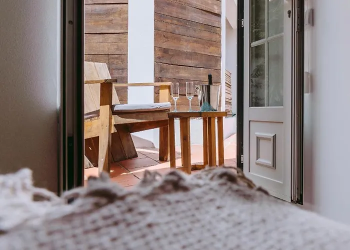 19 Tile Ceramic Concept - By Unlock בית הארחה קלדס דה ריינה