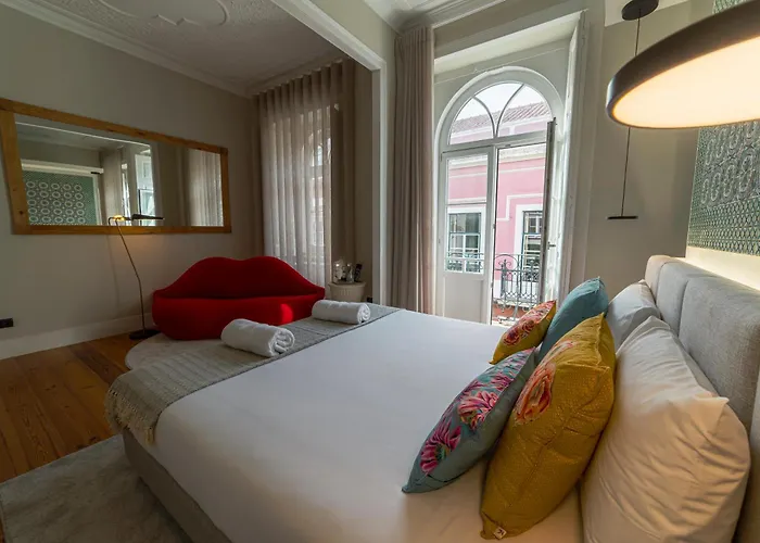 19 Tile Ceramic Concept - By Unlock קלדס דה ריינה