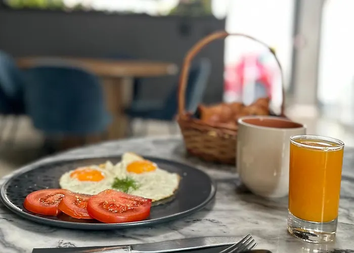 19 Tile Ceramic Concept - By Unlock Guest house