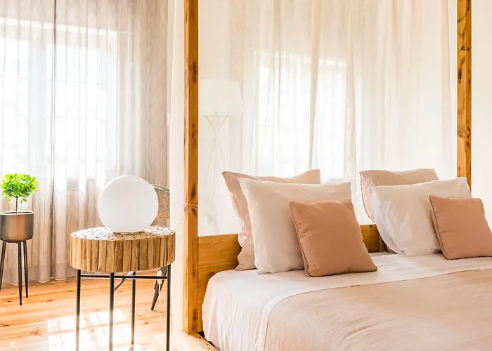 בית הארחה 19 Tile Ceramic Concept - By Unlock